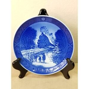 Royal Copenhagen Going Home For Christmas 1973 Wall Decor Plate 7" Denmark Vtg